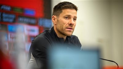 تشابي ألونسو يرفض الحديث عن مستقبله بعد تأكد مغادرته بايرن ليفركوزن (فيديو)