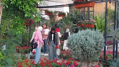 الزراعة تقرر مد معرض زهور الربيع حتى نهاية مايو