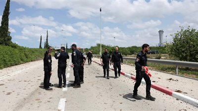 بعد قصف تل أبيب، الحوثي يتوعد المطارات الإسرائيلية بـ