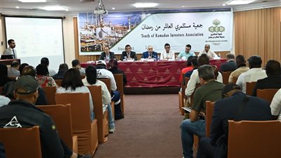 وفد «غرب أفريقيا» يزور العاشر من رمضان للاطلاع على التجربة المصرية في المناطق الصناعية