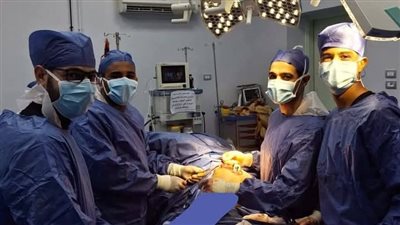 مستشفى رأس غارب التخصصي يجري أول عملية تغيير مفصل بنجاح