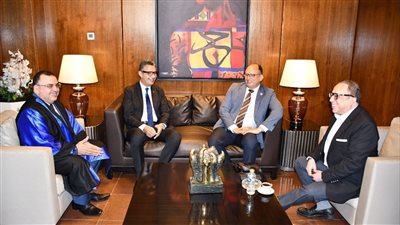 وزير التموين يناقش رسالة دكتوراه عن القيادة والولاء الوظيفي بجامعة حلوان