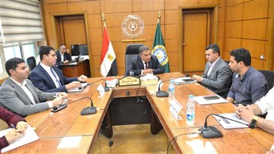 محافظ الدقهلية يستعرض مستجدات إنشاء موقف جديلة الحضاري