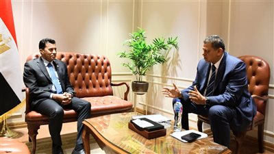 أشرف صبحي يبحث مع رئيس اتحاد كرة اليد آخر استعدادات استضافة بطولة العالم للشباب