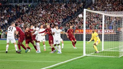 روما يقسو على ميلان بثلاثية في الدوري الإيطالي
