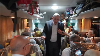 محافظ الغربية يودّع حجاج الجمعيات الأهلية 