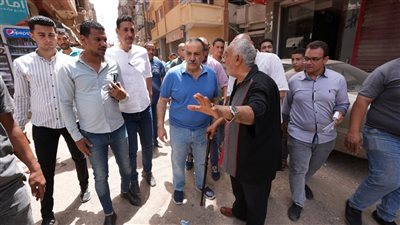 محافظ أسيوط يتابع أعمال تطوير ميدان المجاهدين وشارع 26 يوليو بحي غرب (صور )