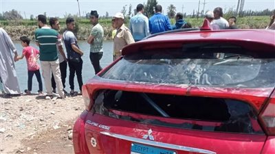 مصرع سبعيني وإصابة سيدة في انقلاب سيارة ملاكي في ترعة بالدقهلية