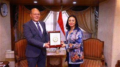 وزيرة التضامن تلتقي رئيس جامعة سوهاج لتعزيز التعاون 