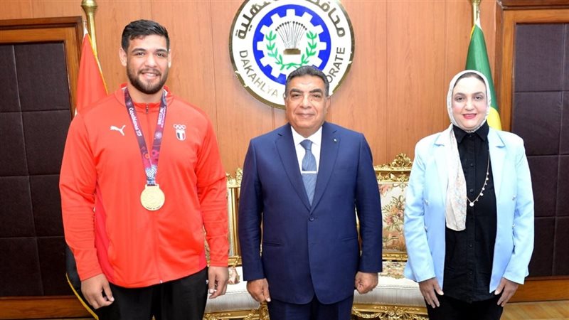 تكريم عبد اللطيف