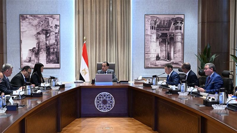 اجتماع برئاسة الدكتور