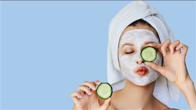 قناع الخيار والزبادي لغلق مسام البشرة ومحاربة التجاعيد