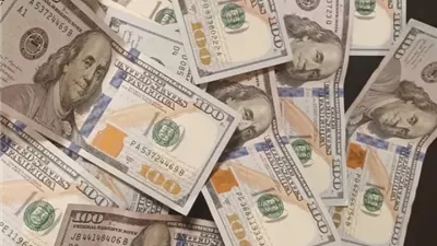 ارتفاع سعر الدولار عالميا قبل اجتماع ترامب وزيلينسكي بشأن أوكرانيا