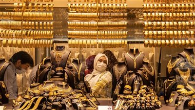 سعر جرام الذهب بمنتصف تعاملات اليوم الأحد في الصاغة