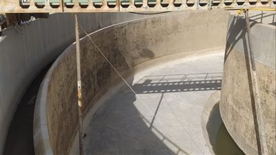 رئيس مياه القناة: الانتهاء من غسيل وتعقيم مروقات محطة فايد الكبرى (صور) 