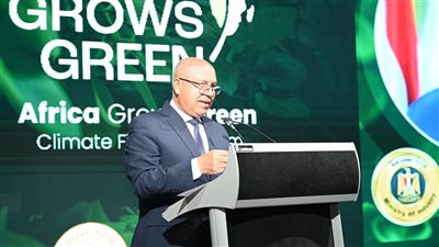  وزير الصناعة والنقل: طورنا 14 ميناء وإنشاء 5 آخرى جديدة 