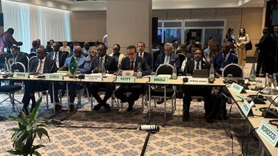 وزير الصحة: ملتزمون بتعزيز التصنيع المحلي للمنتجات الصحية من أجل مستقبل أفضل