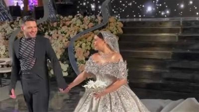 ببدلة غريبة، أول صور من حفل زفاف المطرب الشعبي مسلم (فيديو وصور)