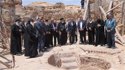 وزير الآثار يتفقد منسوب المياه الجوفية بديري أبو مينا ومارمينا بالإسكندرية