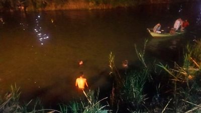 إصابة 5 عمال في انقلاب تروسيكل بترعة بقرية صالحجر بالغربية