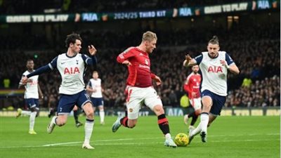 قناة مجانية تنقل مباراة مانشستر يونايتد وتوتنهام في بطولة الدوري الأوروبي 2025