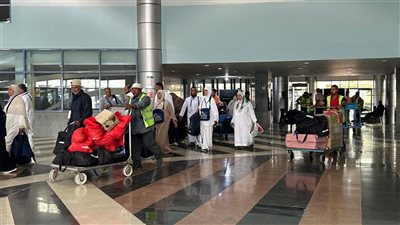 الفوج الثالث من حجاج البر يغادر ميناء نويبع 