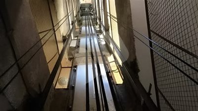 إصابة 3 أشخاص سقط بهم مصعد كهربائي داخل مزرعة دواجن بالدقهلية 