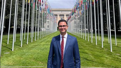 طالب بجامعة الجلالة يشارك في مؤتمر دولي للأمم المتحدة حول الأمن السيبراني 