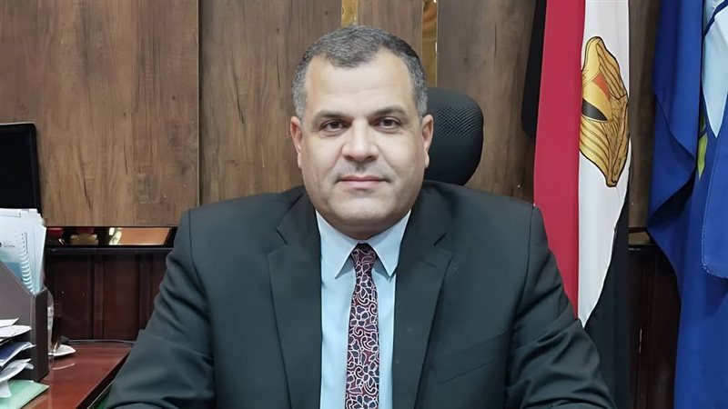الأستاذ ياسر عمارة،
