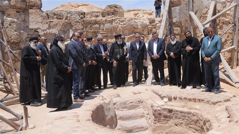 وزير الآثار يتفقد