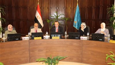 جامعة الإسكندرية تناقش تشجيع الباحثين للتقدم للمشاريع الممولة 
