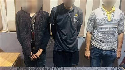 الأمن يكشف تفاصيل فيديو لشخصين يتعاطيان المخدرات داخل أتوبيس بالقليوبية