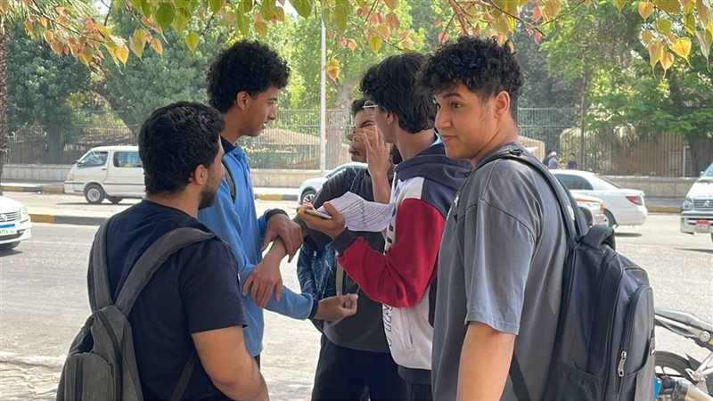طلاب الصف الثاني