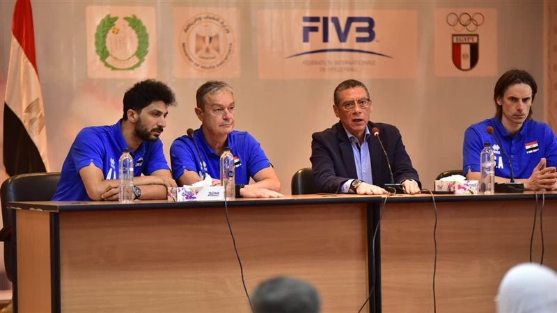 الجهاز الفني لمنتخب