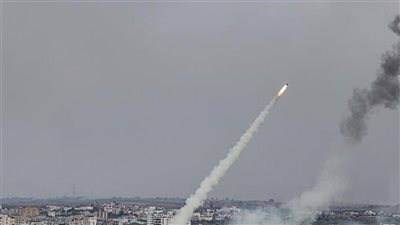 صفارات الإنذار تدوي وسط إسرائيل بعد رصد إطلاق صاروخ من اليمن