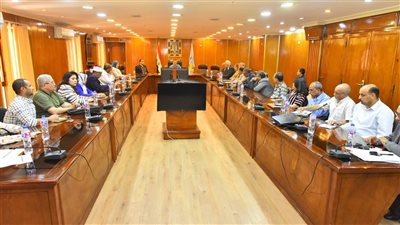 محافظ أسيوط يترأس اجتماعا تنسيقيا لتفعيل مبادرة 