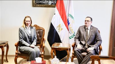 رئيس التنظيم والإدارة ومديرة الأكاديمية الوطنية للتدريب يبحثان التعاون المشترك