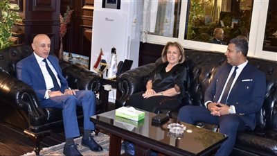 مشيرة خطاب تبحث مع محافظ الأقصر نشر وتعزيز ثقافة حقوق الإنسان