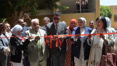 نائب محافظ الأقصر يفتتح فصول متعددي الإعاقة بمدرسة الأمل للصم وضعاف السمع (صور)