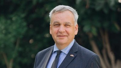 سفير ألمانيا بالقاهرة يشيد بالعلاقات الثنائية مع مصر ويصف الوضع في غزة بـ