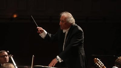 السيمفوني يعزف من روائع القرن العشرين بقيادة الصعيدي في الأوبرا