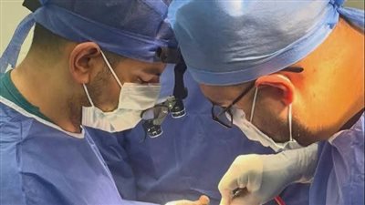 أطباء مجمع الإسماعيلية ينجحون في زراعة سديلة ميكروسكوبية حرة لطفلة (صور) 