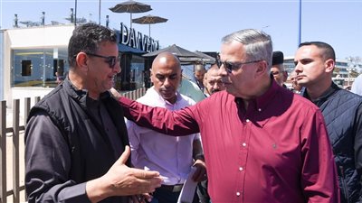 محافظ الإسكندرية يشدد على توحيد الهوية البصرية بطول شواطئ المنتزه