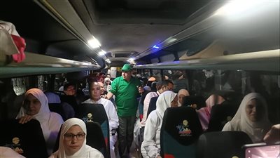 بالزغاريد ودموع الفرحة، انطلاق حجاج المستوى الثاني من حجاج الجمعيات الأهلية بالقليوبية (صور) 