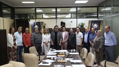 تفاصيل اجتماع اللجنة العليا للمهرجان القومي للمسرح (صور)