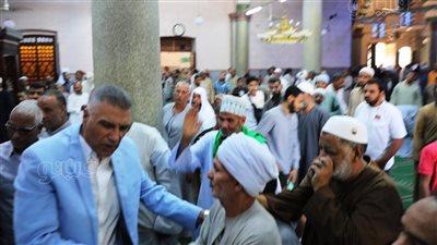 محافظ أسوان في لقائه الأهالى: حريصون على الاستماع لـ مشاكلكم وطلباتكم (صور) 