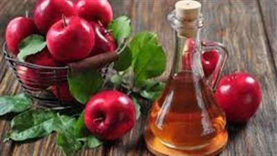 يخفض الكوليسترول ويقوي المناعة، فوائد وأضرار خل التفاح الخام