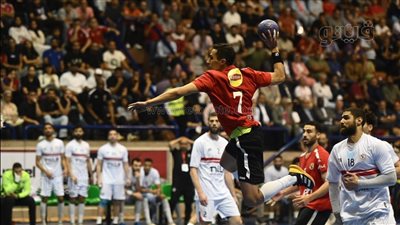 نهائي أفريقيا لكرة اليد، الأهلي يتقدم على الزمالك 15ـ 14 في الشوط الأول (صور)
