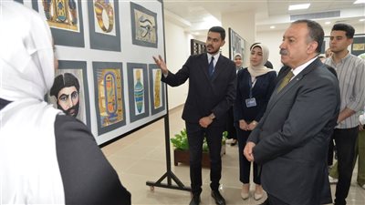 محافظ أسيوط يتفقد القافلة الطبية ومعرض الفنون التطبيقية لجامعة بدر (صور)