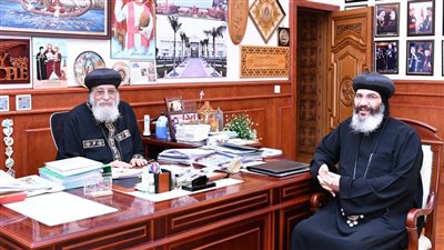 البابا تواضروس يتلقى تقريرا عن الخدمة في دير العذراء بالبهنسا
